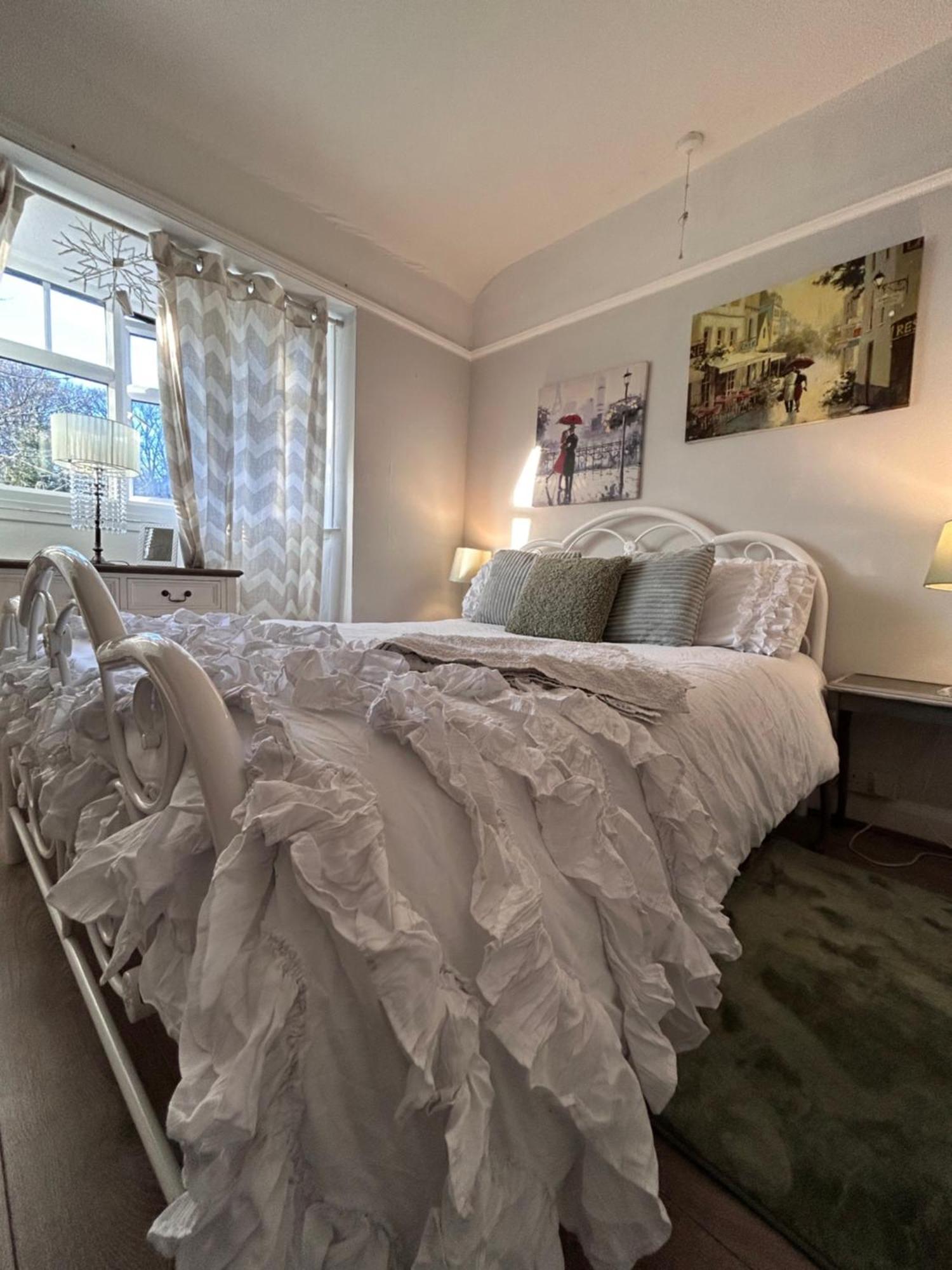 شقة Redditch Rest Near Town Centre & Transport Links المظهر الخارجي الصورة