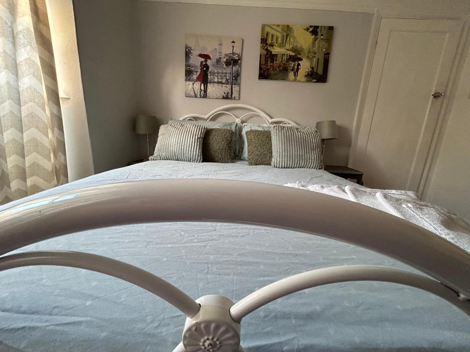 شقة Redditch Rest Near Town Centre & Transport Links المظهر الخارجي الصورة