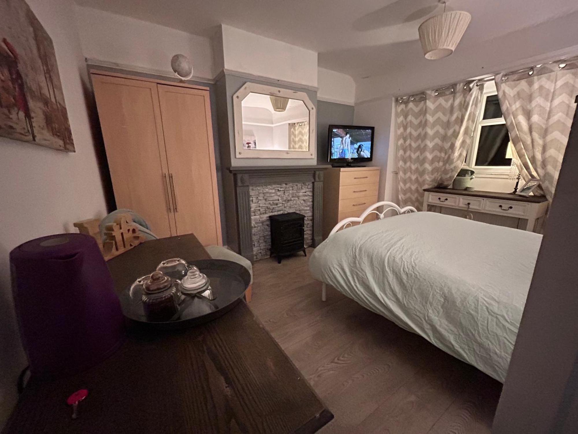 شقة Redditch Rest Near Town Centre & Transport Links المظهر الخارجي الصورة