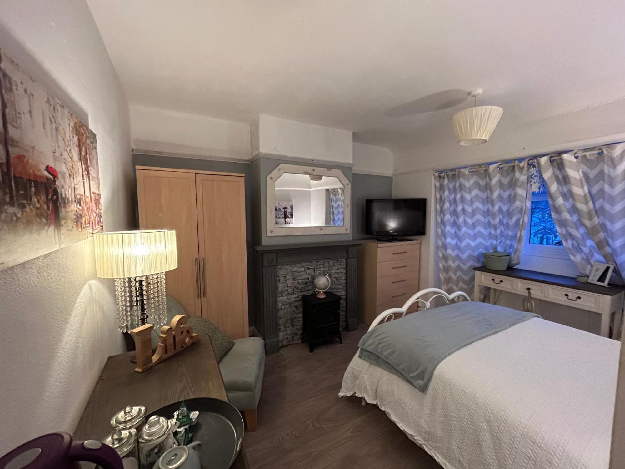 شقة Redditch Rest Near Town Centre & Transport Links المظهر الخارجي الصورة