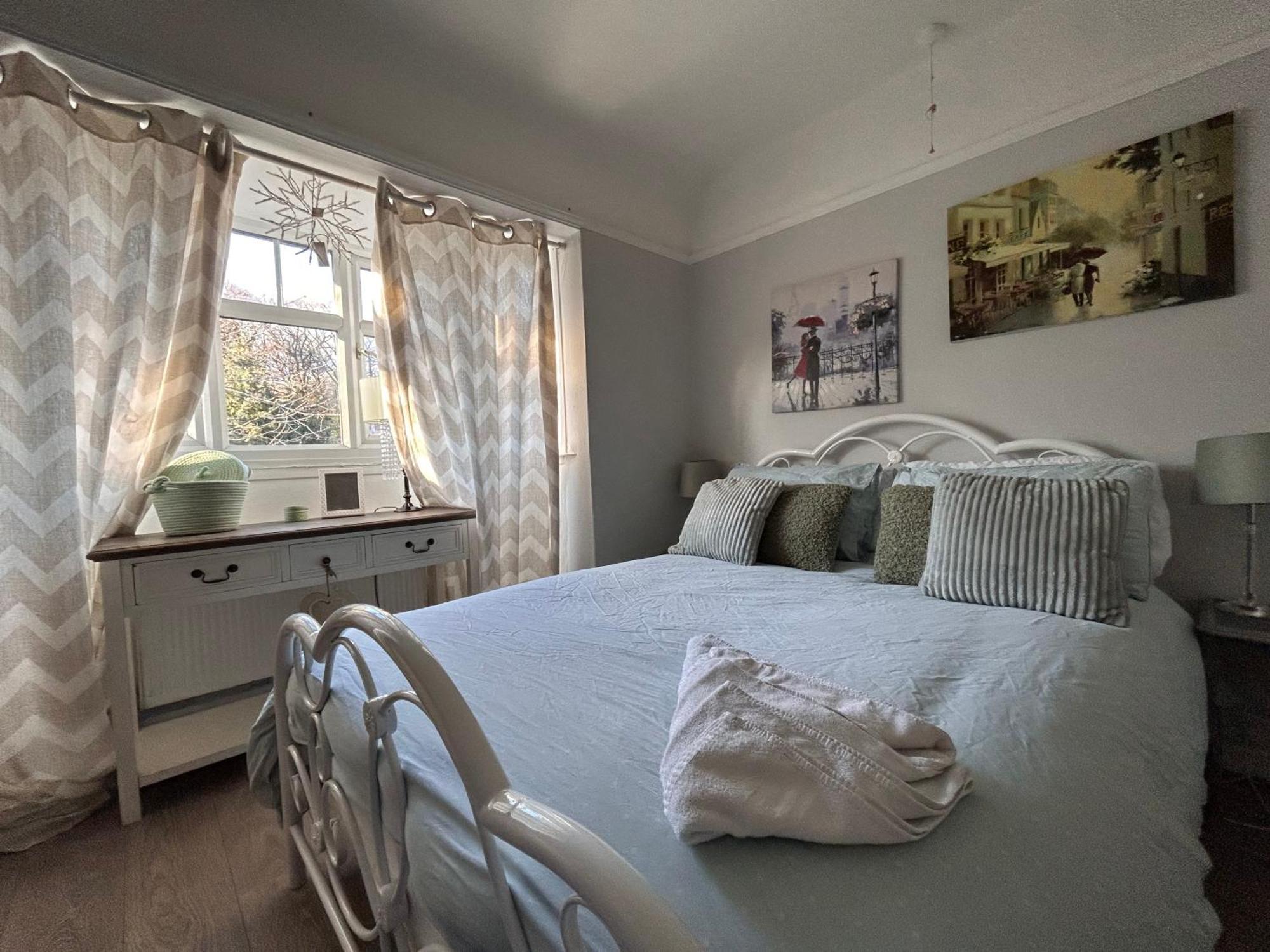 شقة Redditch Rest Near Town Centre & Transport Links المظهر الخارجي الصورة
