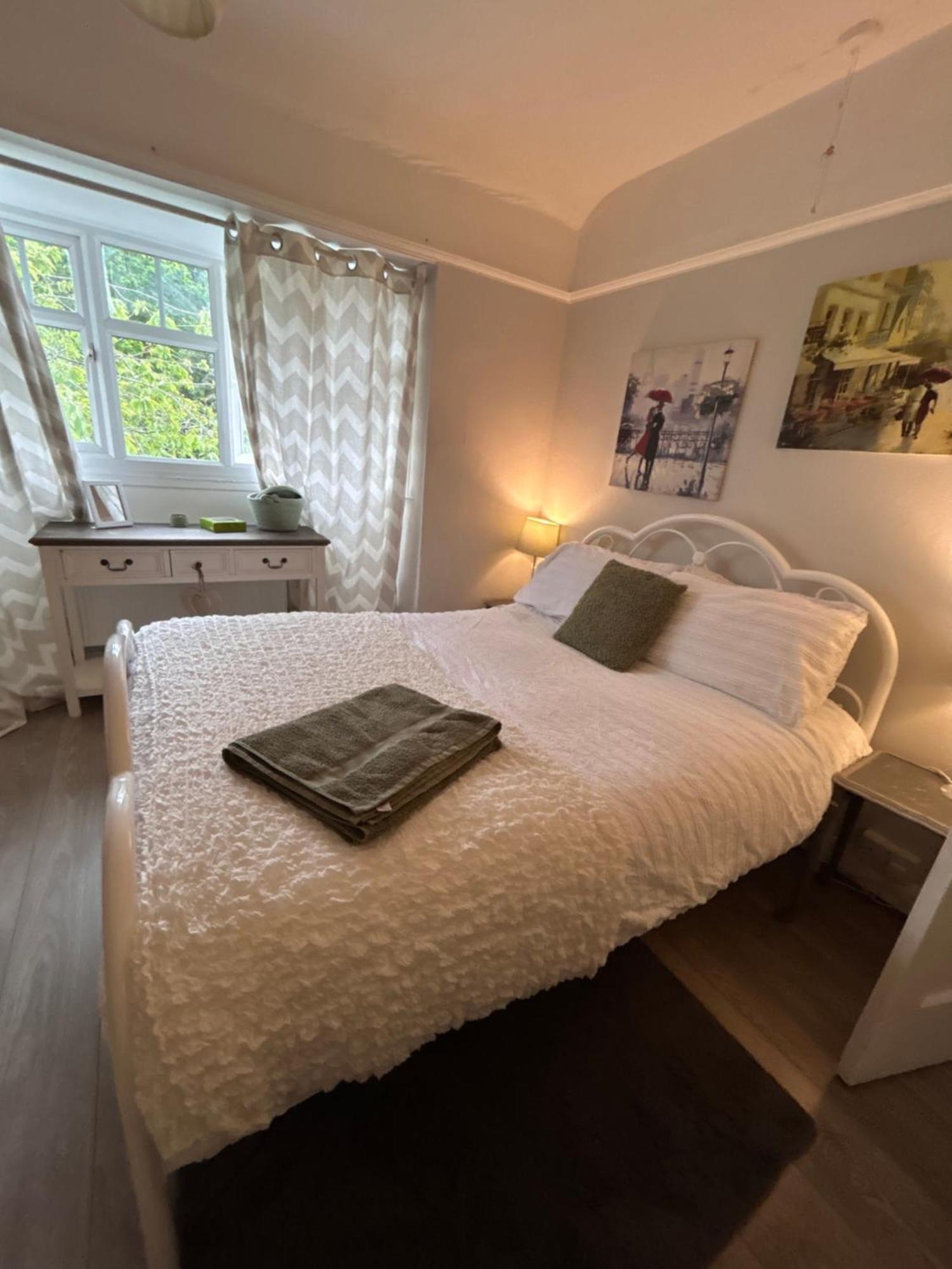 شقة Redditch Rest Near Town Centre & Transport Links المظهر الخارجي الصورة